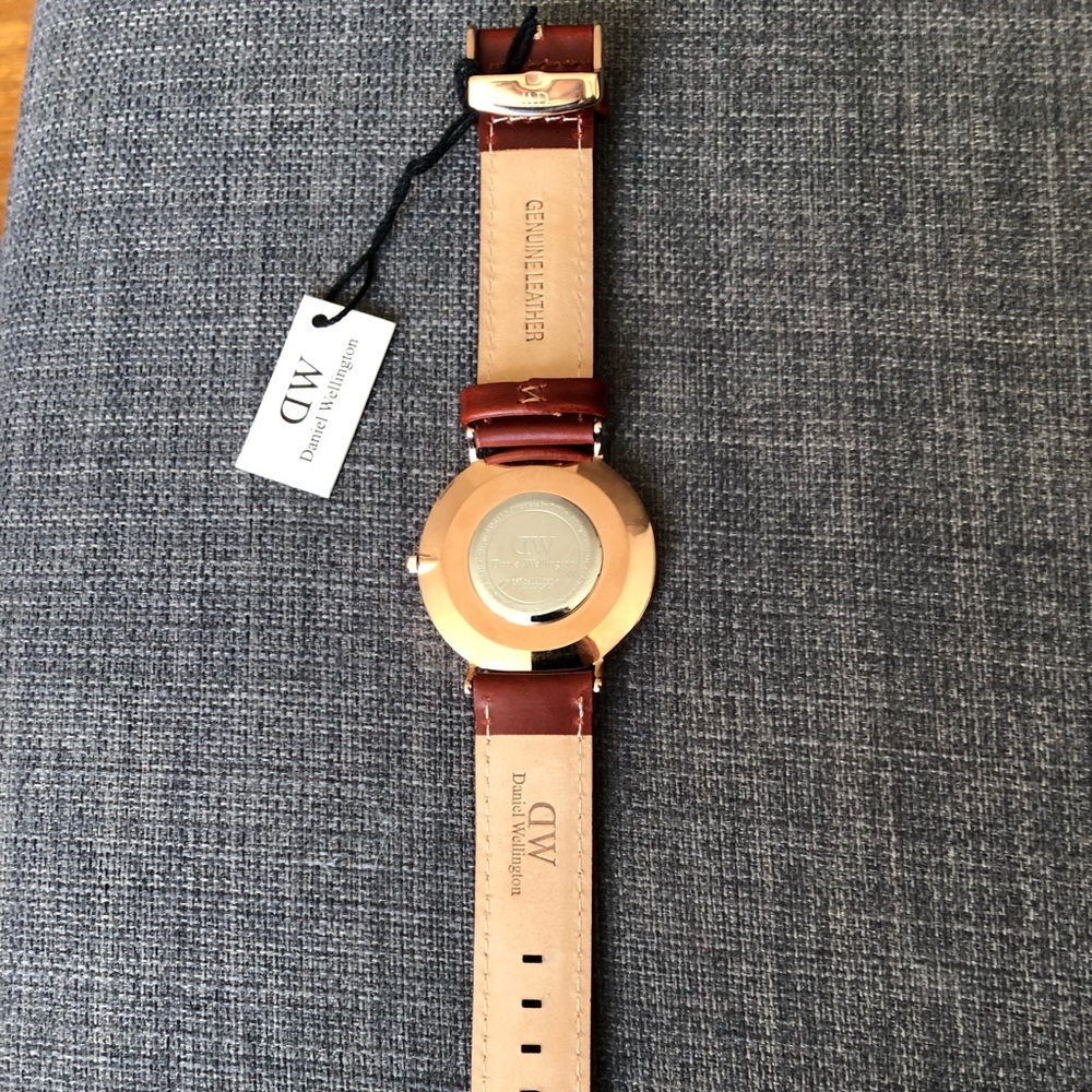 Men’s Daniel Wellington watch.
